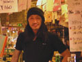 お客が料理する居酒屋「清貧」店主、おやじの起業物語 自分で楽しみを作る「都会の遊び場」で飽きられない店を目指す
